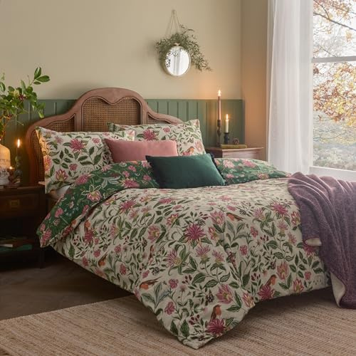 furn. Wylder Nature Beatrice Duvet Cover Set – Reversible Floral Vintage Countryside Print with Robin Detail (Multicolour - Double)