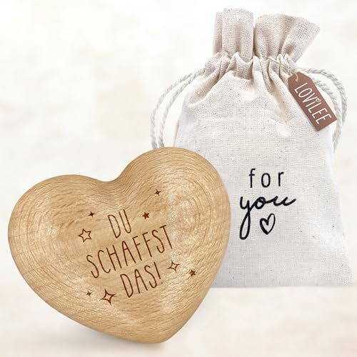 LOViLEE Du schaffst das - Handschmeichler Holz Glücksbringer Prüfung - Holz Herz inkl. Geschenkbeutel & Grußkartenset - Mutmacher Geschenk, Schutzengel Geschenk, Gute Besserung Geschenke Frauen