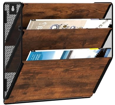 Senhoglb A4 Metall Zeitungshalter Wand, 3-stöckig Netz-Hängeregister, Holz Zeitschriftenständer, Dokumenten Organizer, Wandhalterung Aktenhalter, Prospekthalter Wand für Büro, Antik Braun