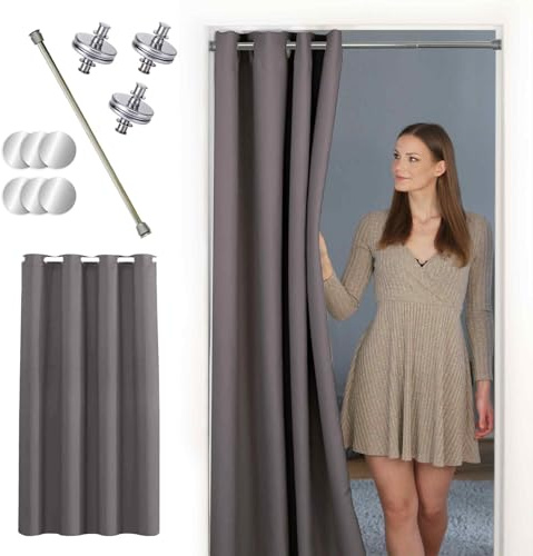 tinycurtains, Thermo Türvorhang mit Vorhangstange & Magneten zum Abdichten, einfache Montage ohne Bohren in 1 Min (195 x 150 cm grau + Stange Silber 70–120 cm + 6 Magnete)