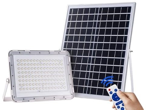 Silumen Proyector solar LED 100 W IP65 (panel solar + mando a distancia) – Blanco frío 6000 k – 8000 k / normal – 28,8 cm