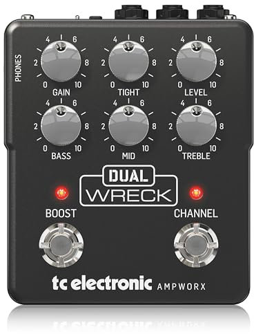 TC Electronic DUAL WRECK PREAMP Pedale per chitarra | Preamp per chitarra a doppio canale con controlli indipendenti per canale, boost pre/post e uscite dedicate per DI e cuffie.