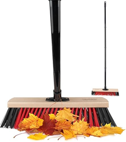 Hausfelder Straßenbesen 40 cm breit mit Stiel – extra lang und stabil – Gartenbesen, Kehrbesen stabil mit abgewinkeltem Stiel