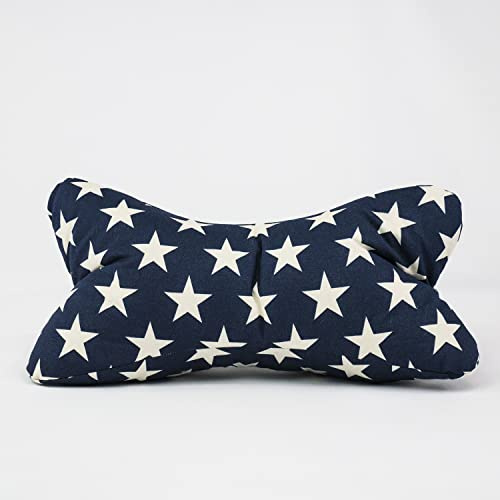 Small&Sweet Handmade Nackenkissen zum entspannten Kuscheln oder Lesen - das Kissen in Knochen-Form zum Stützen des Nackens als Lesekissen (Blau Sterne)