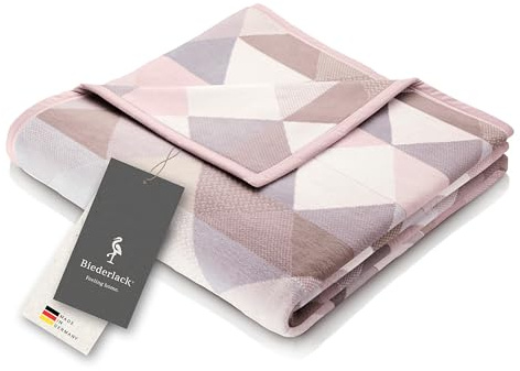 biederlack® kuschelige Wohndecke Rauten Pastell, Sofa-Decke in 150x200cm | Made in Germany, rosa Kuscheldecke aus Baumwollmischgewebe, Couchdecke mit Zickzack-Muster, OEKO-TEX Made in Green