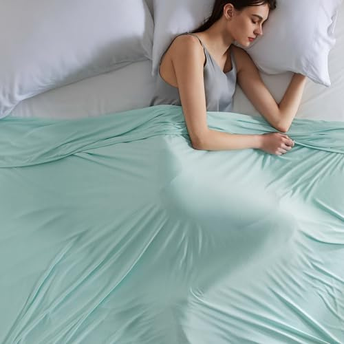 BEDSURE Kühldecke Doppelseitig Kühlende Decke – 150x200 cm, Hellgrün | Kühlende Bettdecke für Sommer, Leichte Kühlfasern mit Arc-Chill Q-Max>0,4, Sommerdecke für Heißschläfer Nachtschweiß