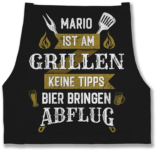 Geschenk mit Namen personalisiert by Shirtracer - Schürze - Grillschürze Herren Männer - Name ist am grillen keine Tipps Bier bringen Abflug - Geschenkidee Papa Männergeschenke Vatertag