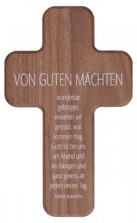 Butzon & Bercker Holzkreuz - Von guten Mächten. „Von guten Mächten wunderbar geborgen …“: Kruzifix aus Nussbaumholz mit Segensspruch im Format 19 x 11,6 cm, geliefert in einer Geschenkverpackung