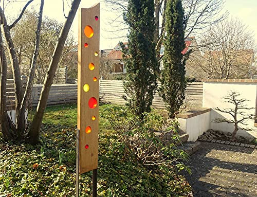 Gartenskulptur aus Holz und Glas. Gartendekoration als Unikate handgemacht und wetterfest