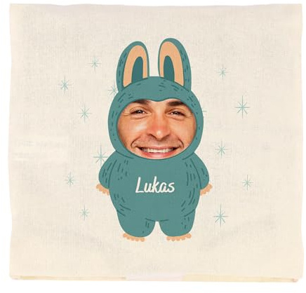 Herz & Heim® Personalisiertes Kirschkernkissen mit Foto – Wärmekissen mit Name – Monster-Motiv in Blau oder Pink – 21 × 21 cm – Baumwollbezug – Lustiges Geschenk für Kinder und Erwachsene (Blau)