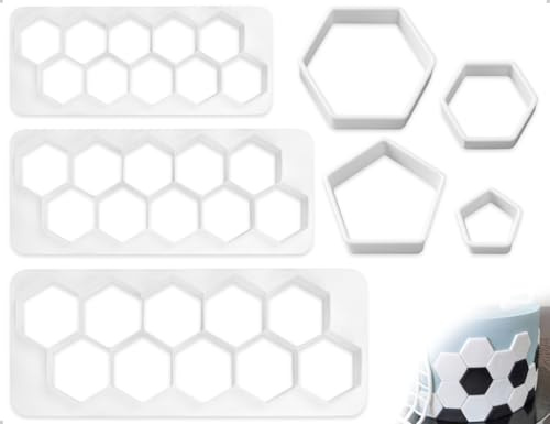 AOYEGIC 7 Stück Fussball Ausstechformen,Geometrische Plastik Torte Fondant Fußball Ausstecher,Dekorationswerkzeuge,verwendet für Kuchen Desserts Schokolade DIY Handwerk(Weiß)