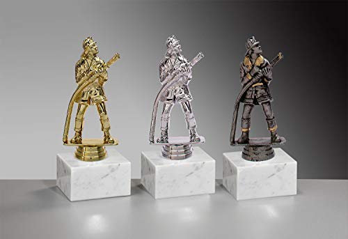 Henecka 🚒 Feuerwehr-Pokal, Feuerwehr-Auszeichnung, Feuerwehrmann-Figur auf Marmorsockel, mit Wunschgravur, wählbar in 3 Farben (Silber)
