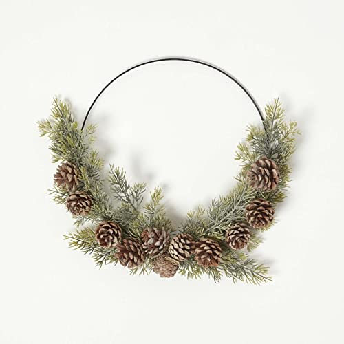 HOMESCAPES Weihnachtlicher Türkranz mit Zapfen und Tannengrün, 35 cm, Halbkranz Weihnachten, Moderne Weihnachtsdeko
