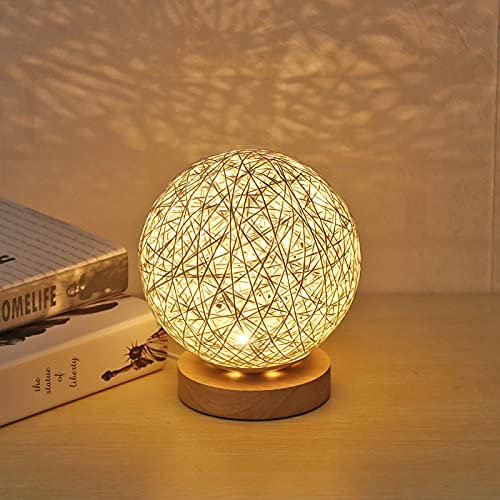 UNISOPH Lampada da Tavolo in Legno, Lampada da Tavolo USB con Paralume a Sfera in Rattan Lavorato a Mano Lampada da Luna in Legno per Camera da Letto Decorativa da Comodino (Bianco)