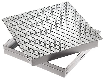 Chiusino Rinforzato H50 completo di telaio in Lamiera striata spessore 30/10 con portata automobile - Lavorazione in Italia - Dimensioni 550 x 550 x 50 mm