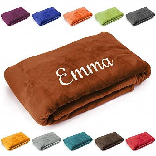 Deitert Kuscheldecke mit Namen oder Wunschtext Bestickt, 200cm x 150cm, extra weiche und gemütliche Sofadecke/Wohndecke, hochwertiges Fleece, personalisiertes Geschenk (Kupfer)