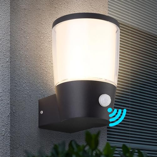 Applique murale extérieure avec capteur PIR (mode nuit et jour inclus), étanche IP54, finition grise, culot E27, classe 1 (terre), compatible LED, idéal pour allée, cour, jardin, parc