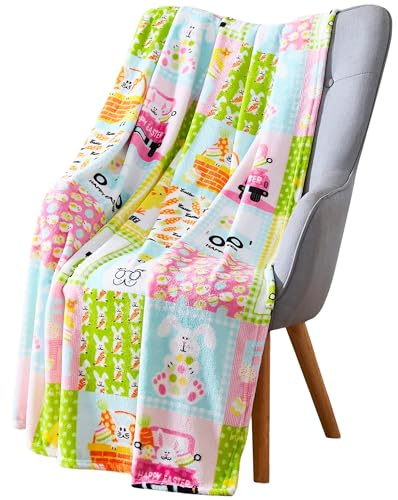 Oster-Überwurfdecke: verspieltes Patchwork von Frühlingshasen-Charakteren, weiches, gemütliches Samt-Fleece, Rosa, Blau und Weiß, 127 x 152,4 cm für Mädchen und Jungen (Osterflicken)