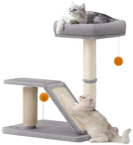 Feandrea Kratzbaum mit Liegefläche, multifunktionaler Katzenbaum mit Plattform, drehbare Rampe, Katzenbürste, Plüschbälle, Kratzsäule, Kleiner Kratzbaum für Katzen, 66,6 cm hoch, hellgrau PCA024G01