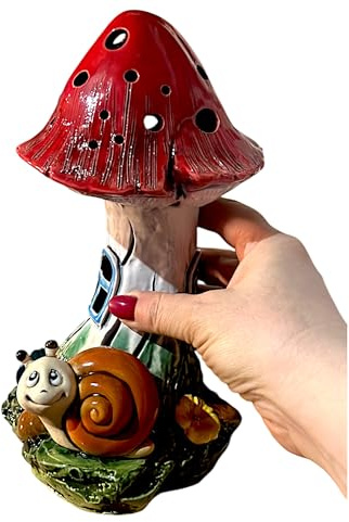 Ukrainisches Kunsthandwerk Svampdekoration med snigel trädgårdsfigur keramisk trädgårdsfigur dekorativ trädgårdsskulptur med giftig svamp