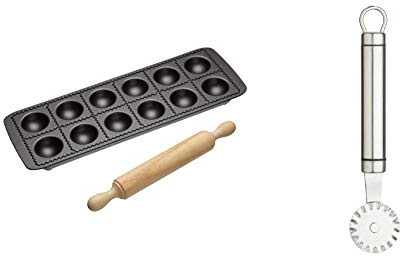 KitchenCraft World of Flavours Non Stick Ravioli Mould Tray and Roller in Gift Box, 2 Piece Filled Pasta Making Kit Professional Pastry Cutter Wheel/Dough Slicer, 17 cm