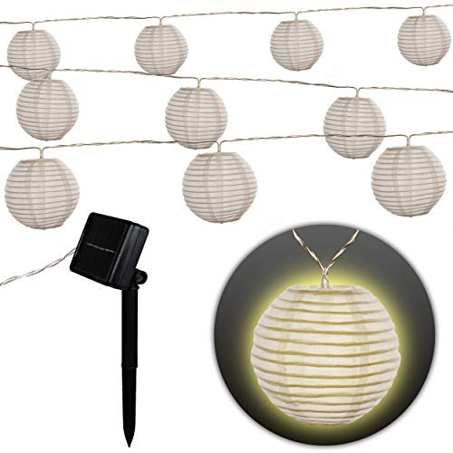 alles-meine.de GmbH SOLAR Licht - LED - Lichterkette/Lampionkette - 4,70 Meter - wetterfest - AUßEN & INNEN - 10 weiße Stoff - Kugeln/Lampions - 8 cm - Solarbetrieben Solarle..