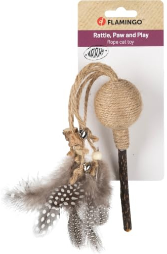 Flamingo Katzenspielzeug – Yutsa Stock mit Ball – 36cm – Matatabi-Holz & Jute – mit Rasselgeräusch, Glöckchen, Bändern & Federn – braun – Katzenspielzeug
