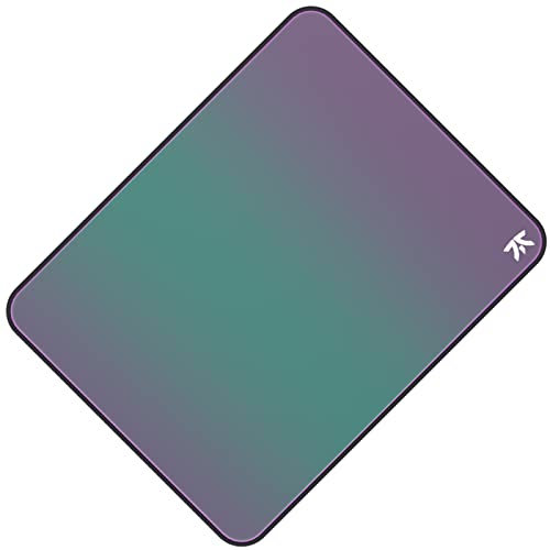 Fnatic Jet M Pro Gaming Mauspad für Esports | Geschwindigkeitsoberfläche | Genähte Kanten und rutschfeste Gummiunterseite | Größe Medium | Holografisches Laminat | 360 x 280 x 3mm