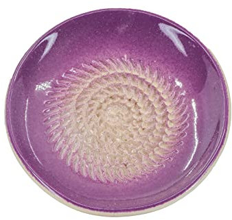 Kaladia Assiette à râper en céramique unie, pour le gingembre, le parmesan, etc., en violet, diamètre : 12 cm, fabriquée à la main et peinte à la main, fabriquée en Espagne