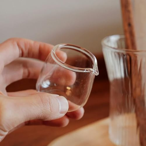 LIUBI Plat d'assaisonnement Multifonctionnel de 15ml/50ml, Petit Verre, pichet à café et à Lait, Tasse à Sauce au vinaigre, Mini Tasse à Lait en Verre, pichet à crème, 4 pièces de 15ml/50ml