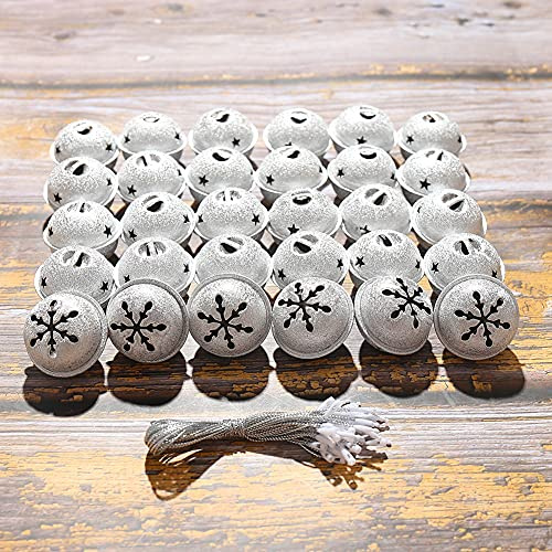 Zsail Weihnachtsglocken 32 Stücke Jingle Glocken mit Schneeflocke Ausschnitt 40mm Weihnachtshandwerk Glocken für Weihnachtsbäume und Wohndekorationen(silbrig)