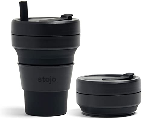 Stojo Faltbarer Kaffeebecher für unterwegs, wiederverwendbarer großer Reisebecher im Taschenformat – 710 ml - Farbe Ink, mit Trinkhalm