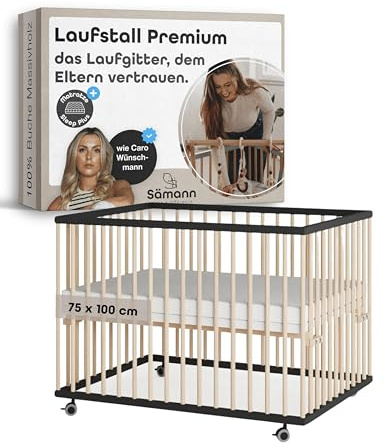 Sämann Baby Laufstall aus Holz I Schwarz/Natur 75x100 cm I Inkl. Matratze SleepPlus I Höhenverstellbares Babybett aus Buchenholz I Laufgitter mit gummierten Rollen I TÜV geprüft