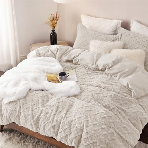 Bedsure Fluffy Flannel Duvet Cover Set - Faux Fur Comforter Cover Queen Size, Warm Plush Bedding for Winter, 3-Piece Set with Zipper Closure (90x90) and 2 Pillow Shams, Linen