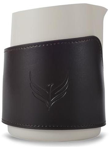 KNODOS Barista Milchkännchen Edelstahl 400ml – Griffloses Latte Art Kännchen mit Echtleder-Hülle, Premium Milchkanne zum Aufschäumen für Cappuccino & Espresso (Weiß)