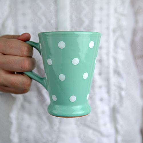 City to Cottage® Tazza da Caffellatte, Caffè Americano e Tè con Ampio Manico | Realizzata e Dipinta a Mano in Ceramica | Fantasia con Puntini a Pois Verde Acqua e Bianco | Idea Regalo