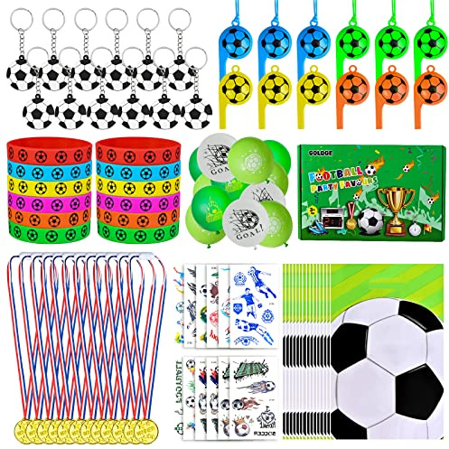 GOLDGE 87Pcs Fußball Party Mitgebsel Kinder mit Fußball Geburtstagsdeko Zubehör Tüten Trillerpfeife Schlüsselanhänger Aufkleber Süßigkeitentüte Medaillen Fußball Give Aways für Kinder Jungen Mädchen