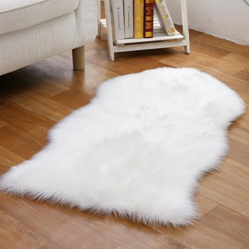 Tomifine Tappeto di Pelle di Pecora Artificiale, Lana Tappeti Moderni Shaggy Decorativo, Resistente alle Macchie, Antiscivolo, Soffice, 40 x 60 cm, Bianco