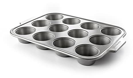 KitchenAid Bakeware - Vassoio antiaderente per 12 muffin, in acciaio alluminato, senza PFA, adatto al forno, lavabile in lavastoviglie, grigio