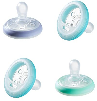 Tommee Tippee Natürlich Geformter Schnuller für die Nacht, Hautähnliche Textur, Symmetrische Kiefergerechte Form, Leuchtet im Dunkel, 6-18 Monate, 4-er Set, mehrfarbig, 433562