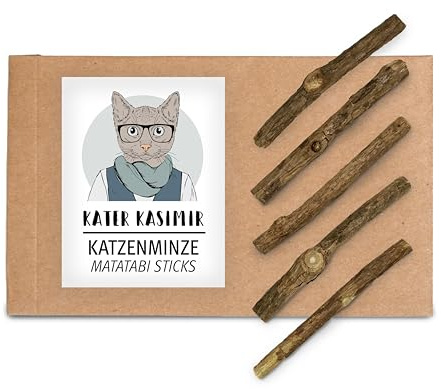 Matatabi Sticks (bastoncini di erba gata) come giocattolo per gatti o bastoncini da masticare per la cura dei denti