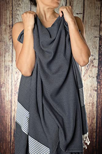 Happy Towels Hamamtuch | Badetuch | Saunatuch | Extra Lang & Weich Gewebt | 210 cm x 95 cm | 60% Tencel™ Lyocell und 40% Baumwolle | Fairtrade (Schwarz und Weiß, 1)