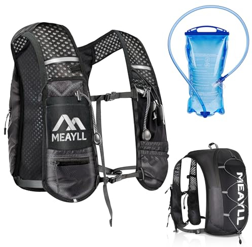 Laufweste mit 1 Liter Trinkblase für Damen Herren, Leichter und Atmungsaktiver Laufrucksack mit Reflektierenden Streifen und 9 Praktischen Taschen 5L, Verstellbare Schwarze Trinkweste