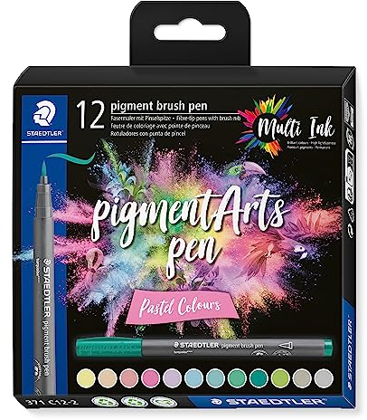 STAEDTLER Brush Pen Pigment Arts, colores pastel, Premium Dibujo, Punta de pincel para ancho de línea variable, impermeable, 12 rotuladores en colores pastel surtidos en estuche de cartón, 371 C12-2