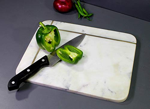 KLEO Planche à découper en marbre Planche à découper Planche à fromage Plateau à fromage Appareil de cuisine Service à vin Anniversaire Cadeau d'entreprise (doublure en laiton de 22,9 x 30,5 cm)…
