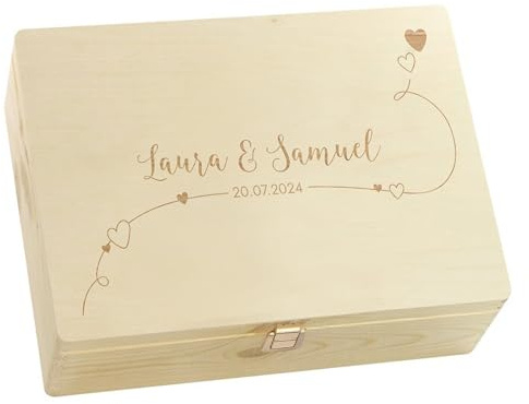 LAUBLUST Personalisierte Hochzeitskiste Erinnerung mit Herzen - Hochzeits Erinnerungsbox mit Gravur - Willich Serie | Erinnerung Hochzeit - FSC® (Natur mit Verschluss, ca. 40 x 30 x 14 cm | L)