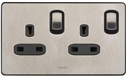 Legrand Synergy Sleek Design 832070 geschaltete zweipolige Steckdose, 2-fach, 13 A, 250 V AC, gebürsteter Edelstahl