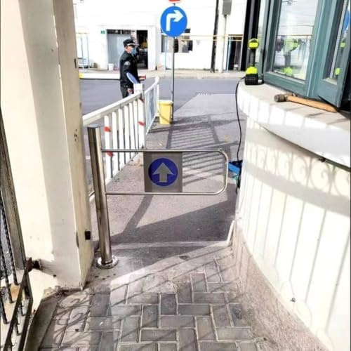Barrière de sécurité à ressort en acier inoxydable – Porte unidirectionnelle pour chemins, restaurants, centres commerciaux, supermarchés – Solution de contrôle d'accès durable et sûre