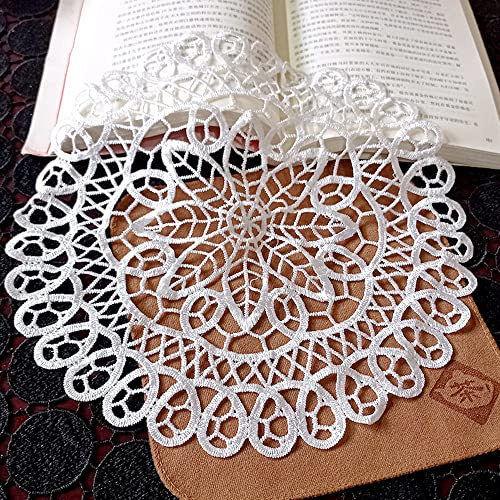 4 Stück weiß Spitze Stickerei Tisch Tischset,Spitze Untersetzer Runden Blumen-Form Matte Tischset Platzsets Tisch Vollhäkel Deckchen Cup Coasters für Esszimmer Küche Bankett Hochzeit Deko 20cm,Kamelie