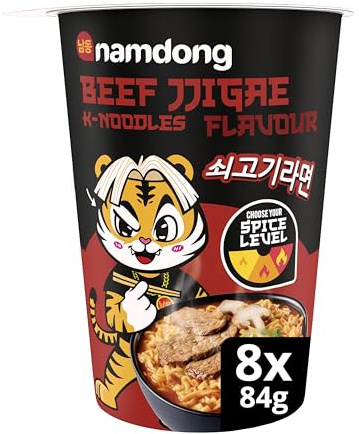 Namdong Beef Jjigae Noodle Pot Korean-style instant noodles with a sachet of chilli mix 8x 83 g
